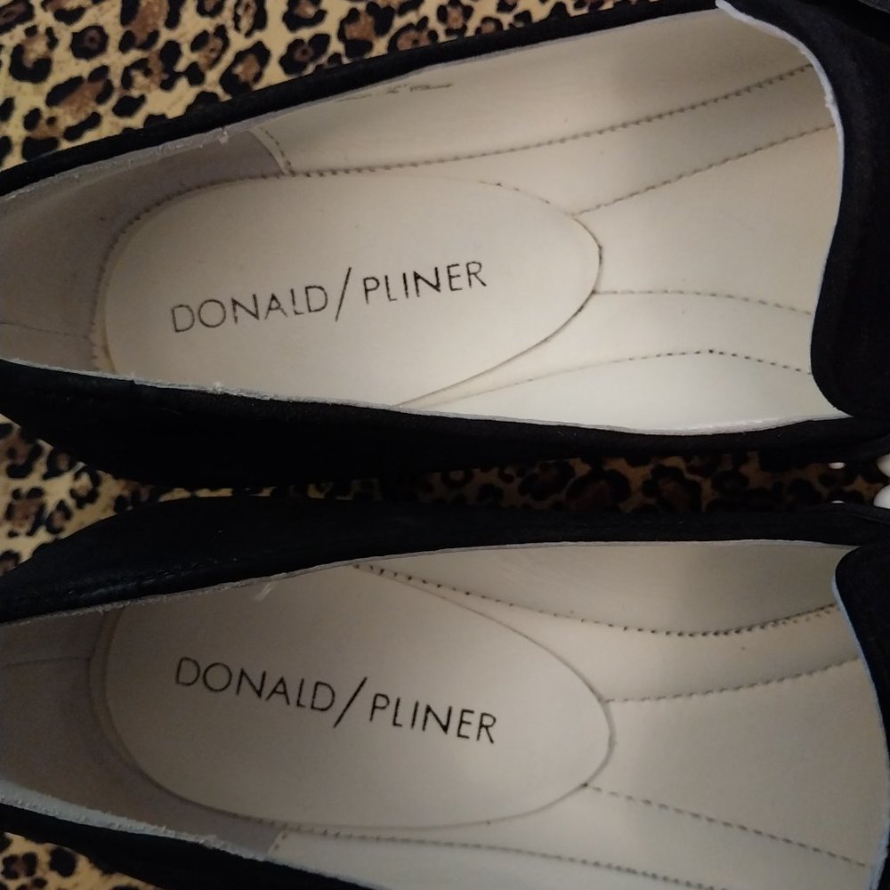 2555 Size 7 Donald Pliner Black Suede Look with White Beads - Picture 4 of 7